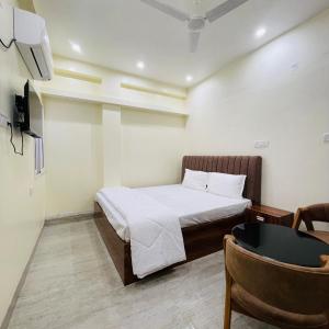 Le Platinum Hotels & Banquet