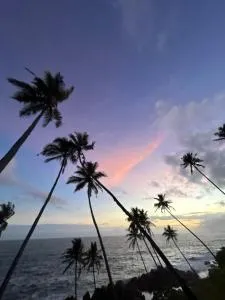 Madhia guest house - Polhena