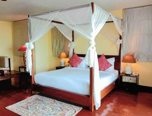 Cinnamon Beach Villas