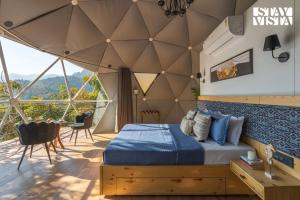 StayVista at Ilika - Heated Infinity Plunge Pool and Jacuzzi