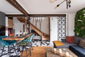 Maisons de vacances La Capsule - Avec jacuzzi : photos des chambres