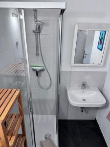 Appartement DORIS mit Hallenbad und Sauna by MoniCare