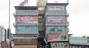 hotel bhavya - Bātwa