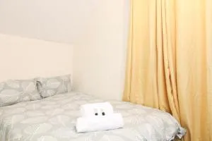 Room 4 Mayflower road guest house - Eling