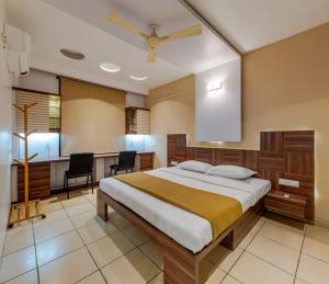 Giriraj Homestay 3 BHK with Driver Room