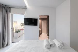 Phos - White Tower #Skgbnb