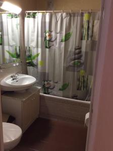 Fréjus, 200 m des plages appart f1 avec piscine