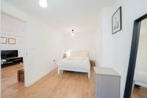 Modern one bedroom flat in Central London