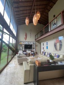 Linda Casa no Condominio Natural private reserve