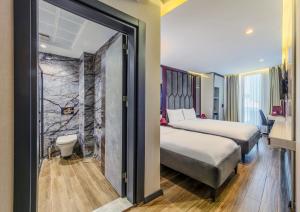 Heaven Premium Hotel Restaurant & Airport Shuttle
