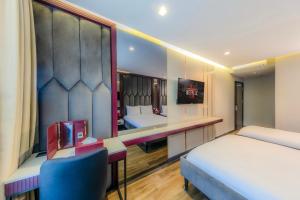 Heaven Premium Hotel Restaurant & Airport Shuttle