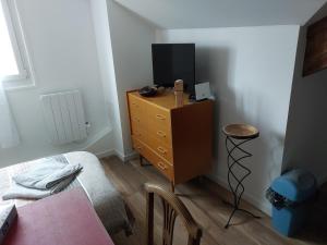 Seul sous les toits de Dijon