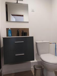 Seul sous les toits de Dijon