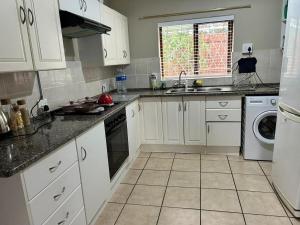 Garden View Seaside Chalet