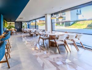 Heaven Premium Hotel Restaurant & Airport Shuttle