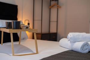 Stylist 2-Bedroom Flat - Watford Central