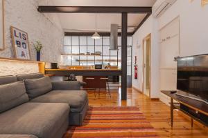 Bright & Central Loft by LovelyStay
