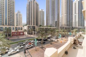 Silkhaus Vacation Homes Modern Studio with Burj Khalifa View