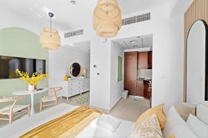 Silkhaus Vacation Homes Modern Studio with Burj Khalifa View