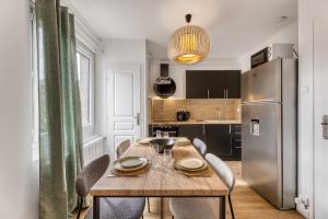 Appartements Colocation proche gare M85-88 : Chambre Deluxe