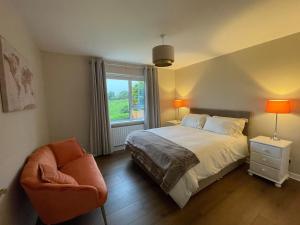 4Bedroom House-Letterkenny-PrivateGarden-Sleeps 7