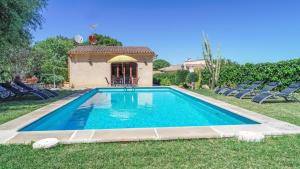 Nettes Ferienhaus in Pollença mit Privatem Pool