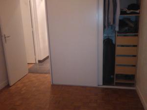Sejours chez l'habitant Chambre Privee dans un appartement en colocation A1C2 : photos des chambres