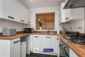 Stylish House By AR Properties Short Lets & Serviced Accommodation Colchester