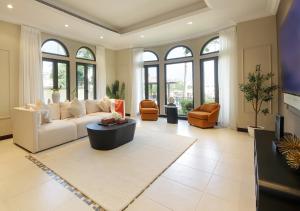 Cozy 4BR Maid Villa at Canal Cove Palm Jumeirah