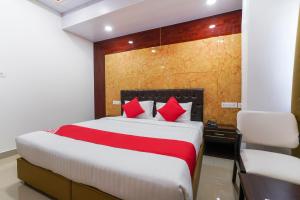 Hotel O Raghavendra Residency