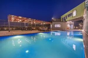 ELIVAAS Hidden Oasis 4BHK with Pool, Mud House & Container House - Pīrthala