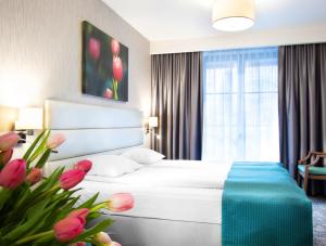 Twin Room room in Golden Tulip Krakow Kazimierz