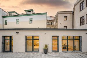Newly Furnished Vilnius Town Hall Apartments by Reside Baltic