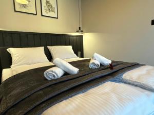 Nourt Rooms & Kitchen