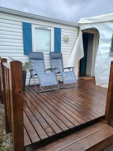 Appartements Mobil home avec terrasse couverte Les Phoques : photos des chambres