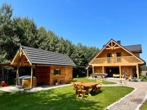 Dom z bala sauna jacuzzi Saunowisko