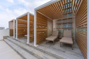 Stylish 1BR Balcony Skyline View JVC