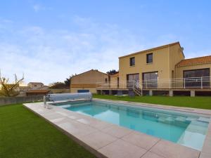 Maisons de vacances A 350m de la plage, maison pour 7 avec piscine : photos des chambres