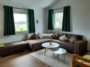 Ferienwohnung mit Aussicht auf den Rhein-Main-Donau Kanal - 阿勒斯贝格