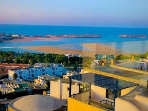 La coline vue sur mer Uniquement les familles