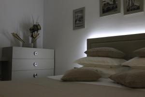 On Beach-Mamaia Residence