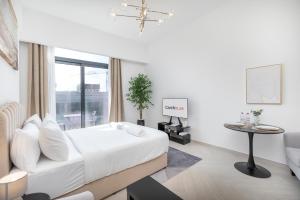 New Listing - TOP Amenities in JVC