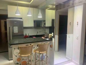 Luxo no Santorini! Piscina, academia,Tv, wi-fi 500mb! Ao lado do Hospital Premium !