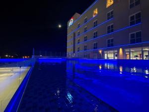 Hotel y Casino del Río - Viedm..