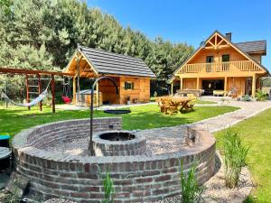 Dom z bala sauna jacuzzi Saunowisko