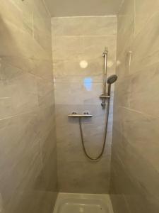 PROMO Modern 1-bedroom Flat near CrokePark and CityCentre