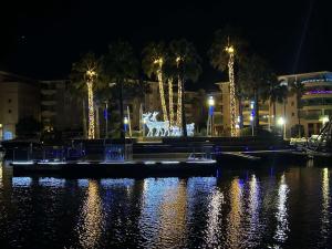 Appartements Appartement 3 pieces climatise avec garage, proche plage a Frejus - FR-1-226A-72 : photos des chambres