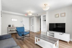 Bay Harbor Sunset Apt 3B