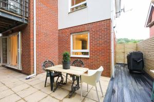 Alum Chine Beach Apartment 2