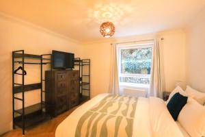 Alum Chine Beach Apartment 2